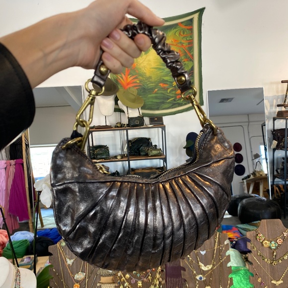 Shoulder Bag "LUNA" in metallic - Picture 6 of 6